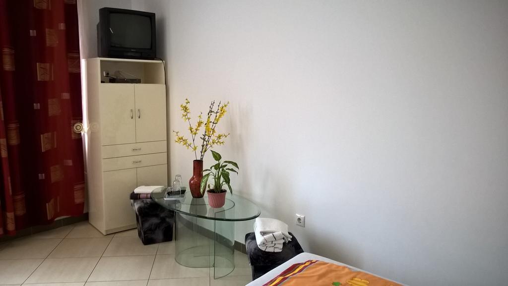 Kazinczy Apartment Кечкемет Номер фото