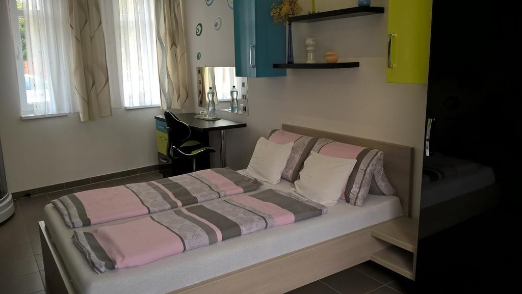Kazinczy Apartment Кечкемет Номер фото